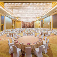 Large banquet hall lighting