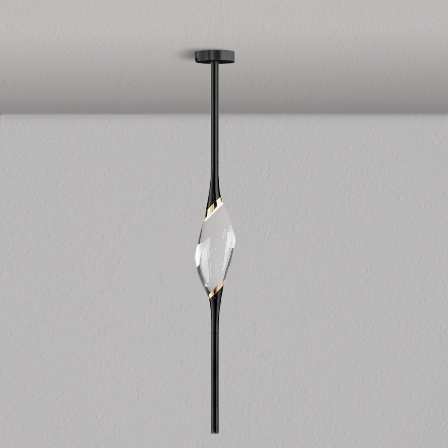 PEZEO SINGLE CRYSTAL PENDANTPEZZEO SINGLE CRYSTAL PENDANT