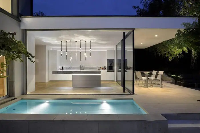 PEZEO SINGLE CRYSTAL PENDANTPEZZEO SINGLE CRYSTAL PENDANT