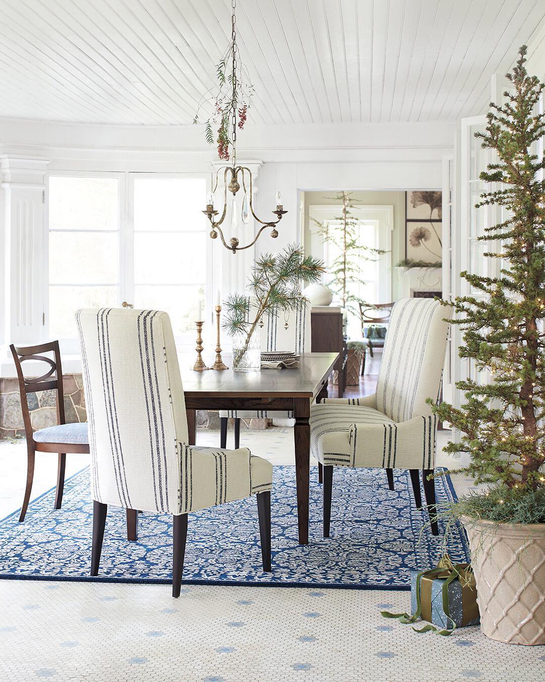 Gothic Bonita 2-Light Wall Sconce- Silver