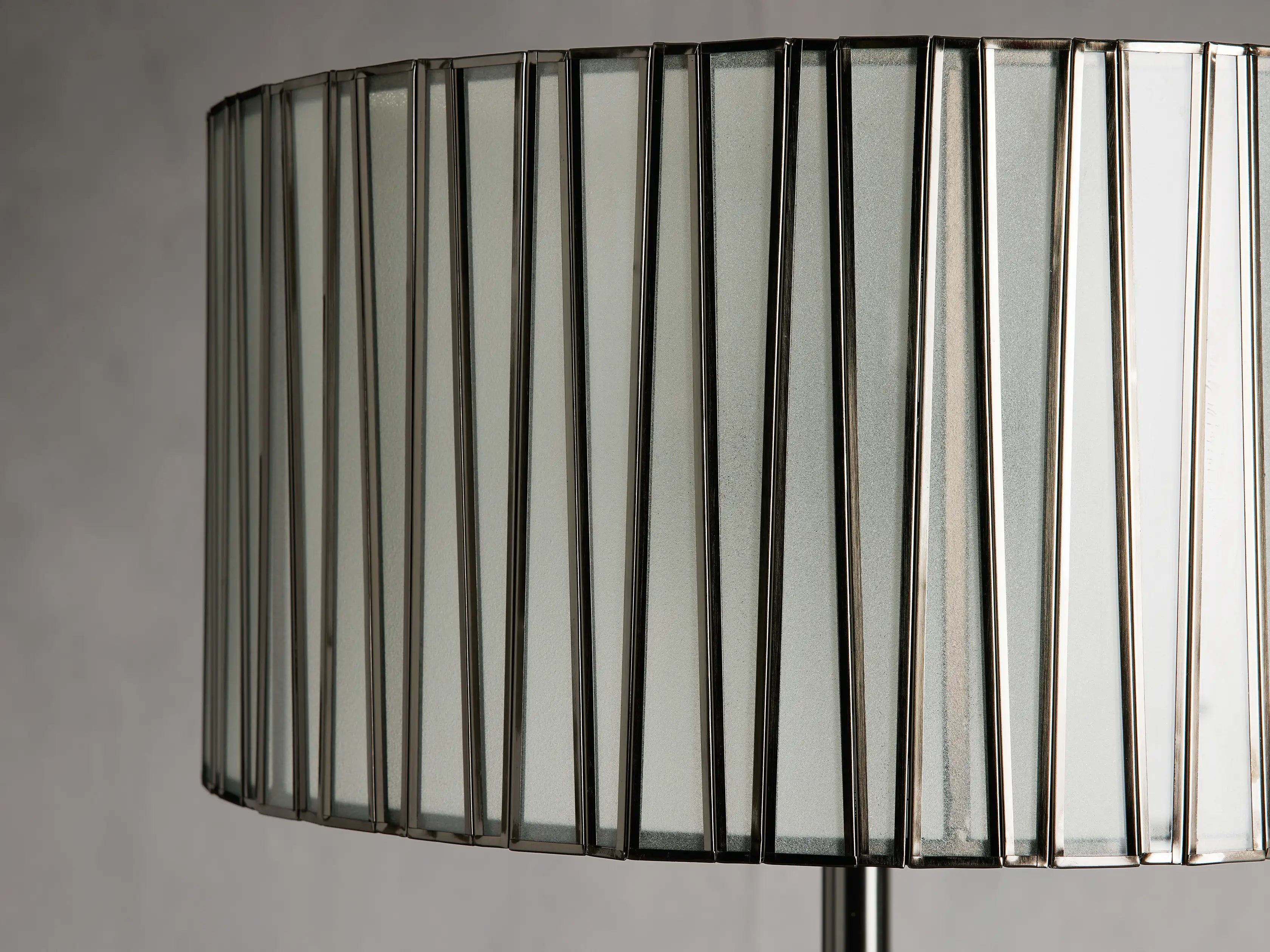 Junet Floor Lamp 18"W