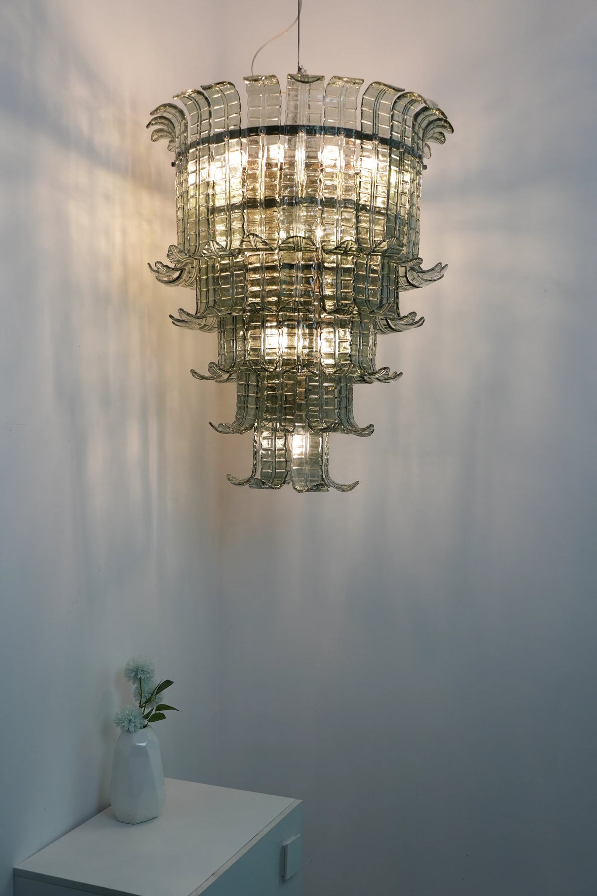Elegant Leaf-Shaped Murano Glass Chandelier 27.6"