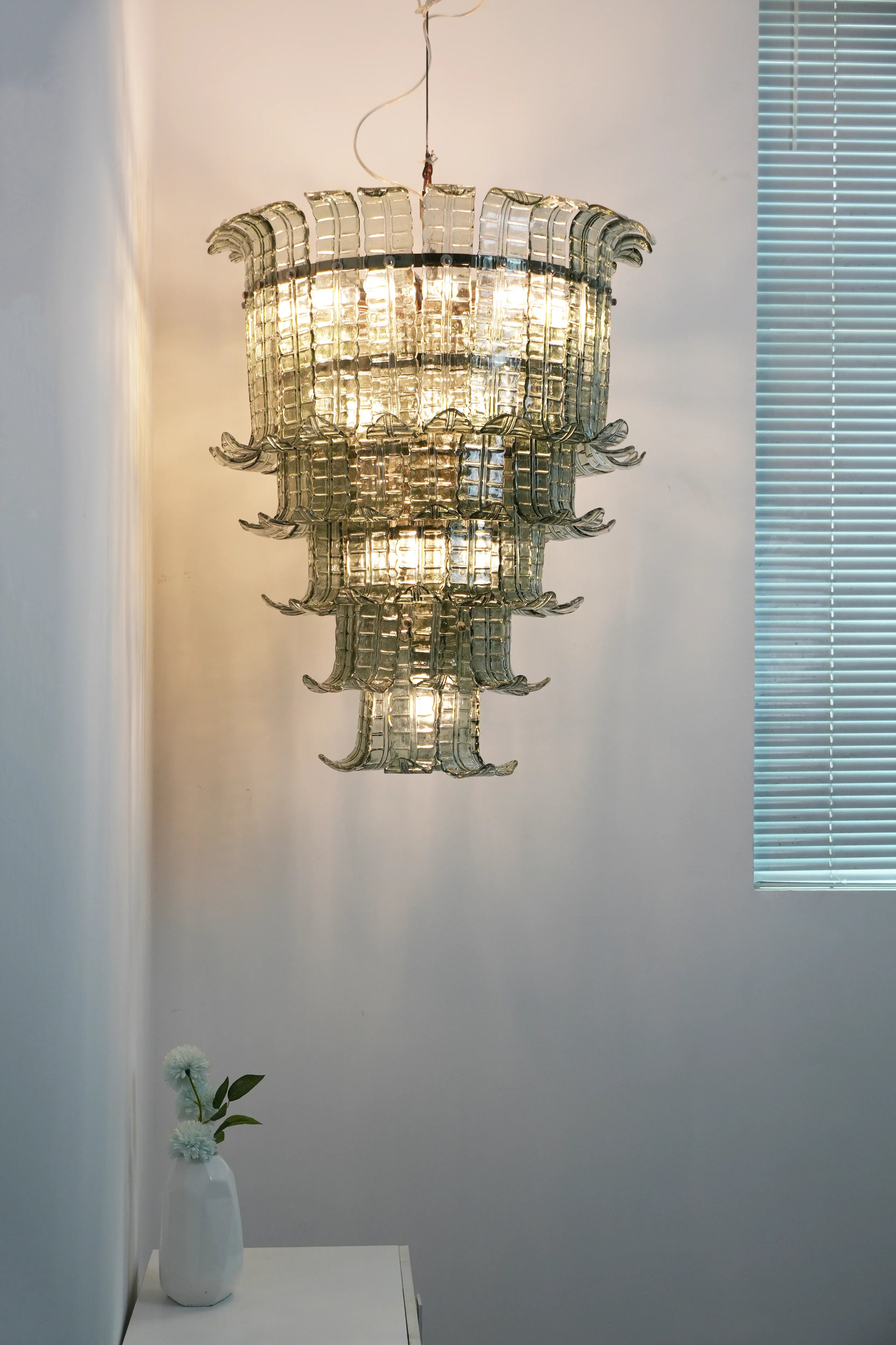 Elegant Leaf-Shaped Murano Glass Chandelier 27.6"