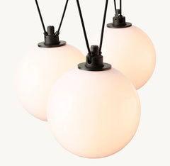 LES ACROBATES DE GRAS CHANDELIER