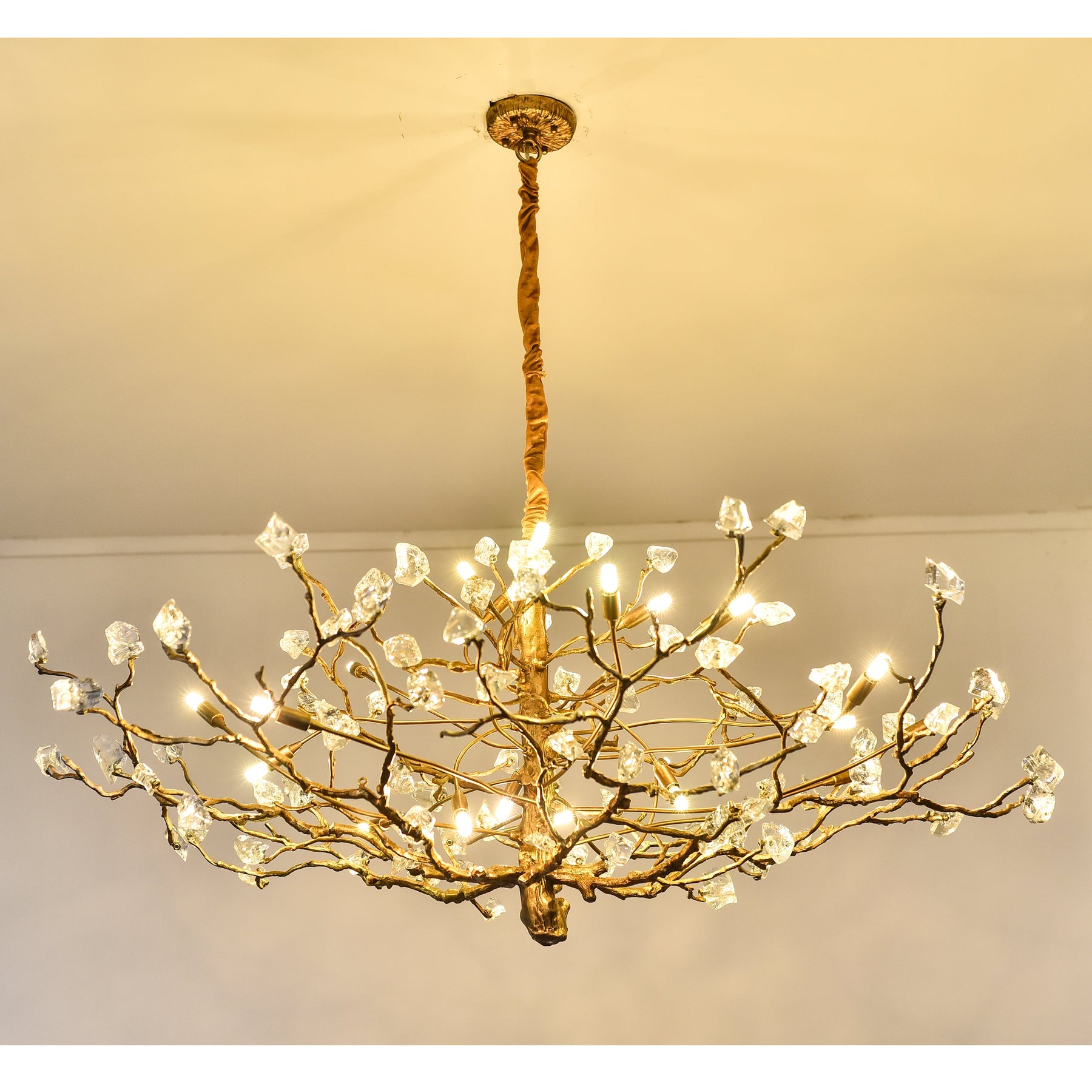 Lio Gemstone Branch Brass Round Chandelier