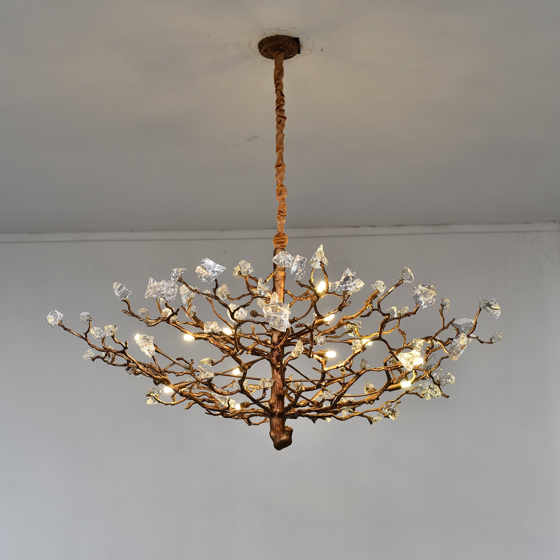 Lio Gemstone Branch Brass Round Chandelier