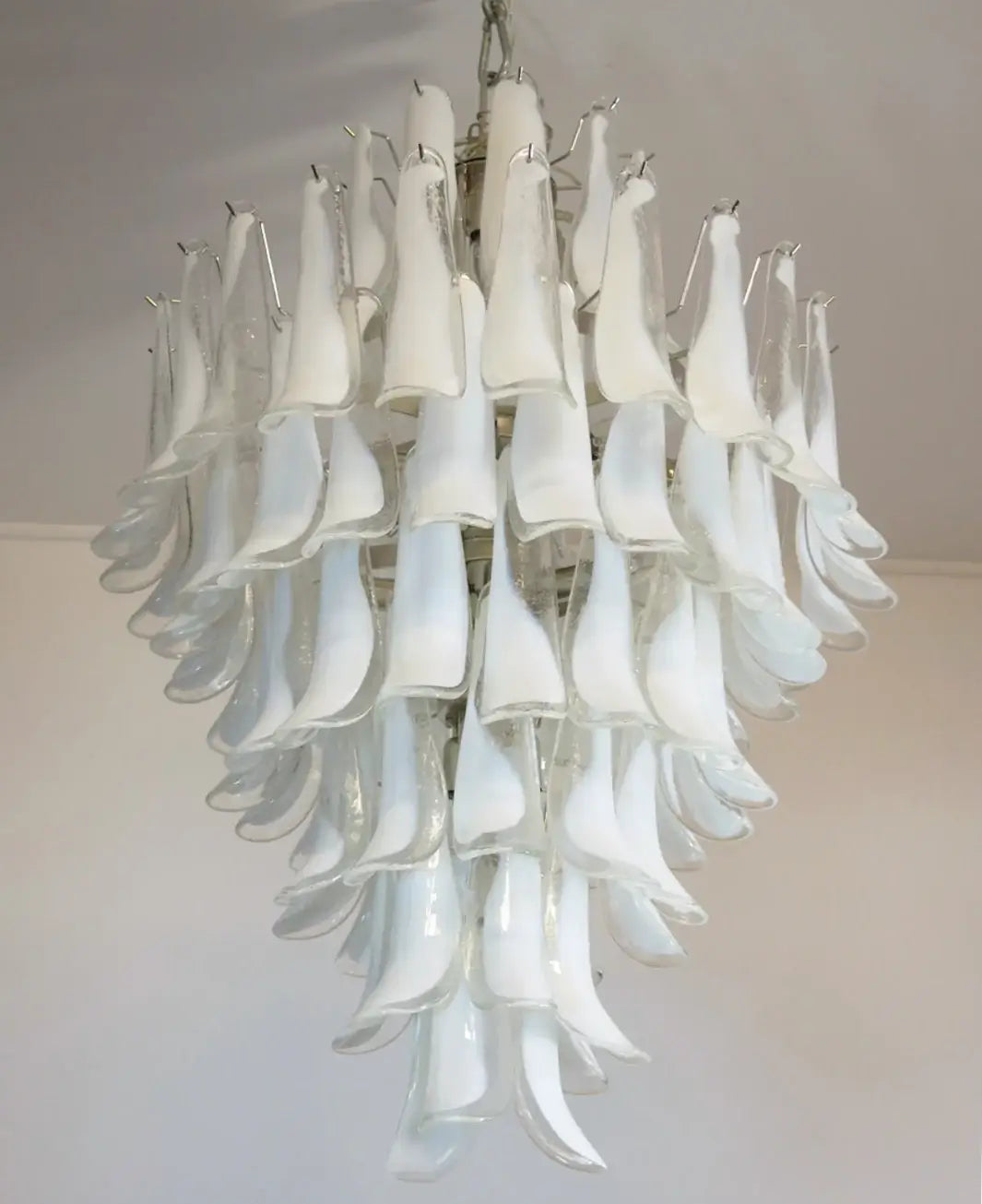 Stunning Murano White Glass Petals Chandelier 31.5"