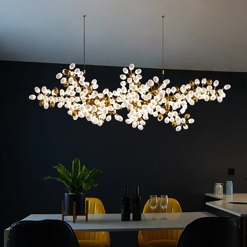 Harris Valiant Chandelier, Horizontal