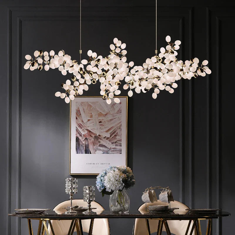 Harris Valiant Chandelier, Horizontal