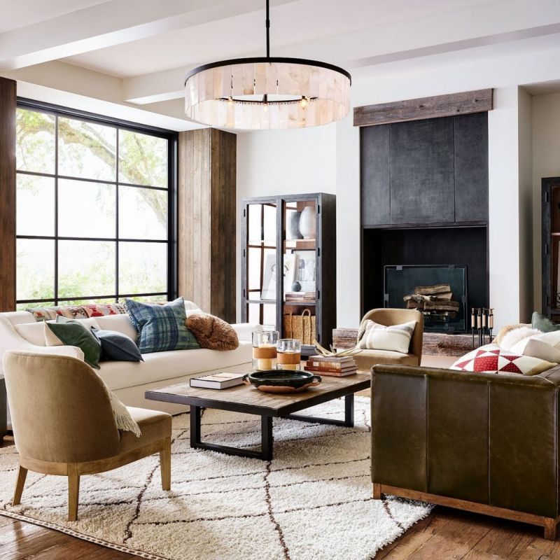 Janina Windha Alabaster Flake chandelier
#Color_black