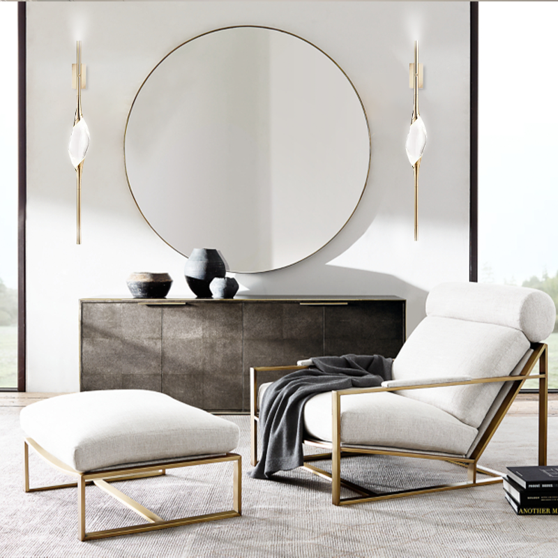 PEZEO SINGLE CRYSTAL WALL SCONCEPEZZE SINGLE CRYSTAL WALL SCONCE