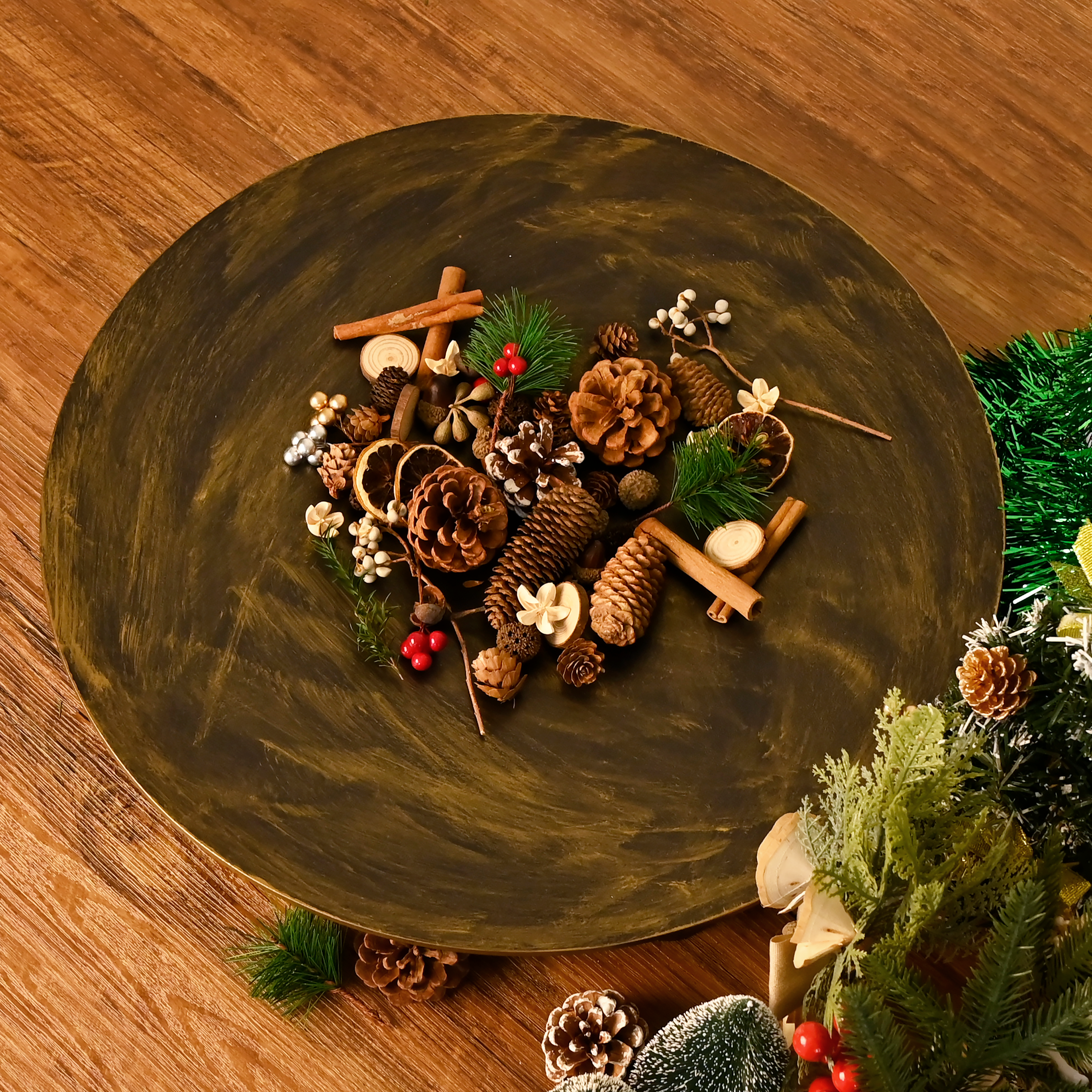 Altan Round Metal Tray